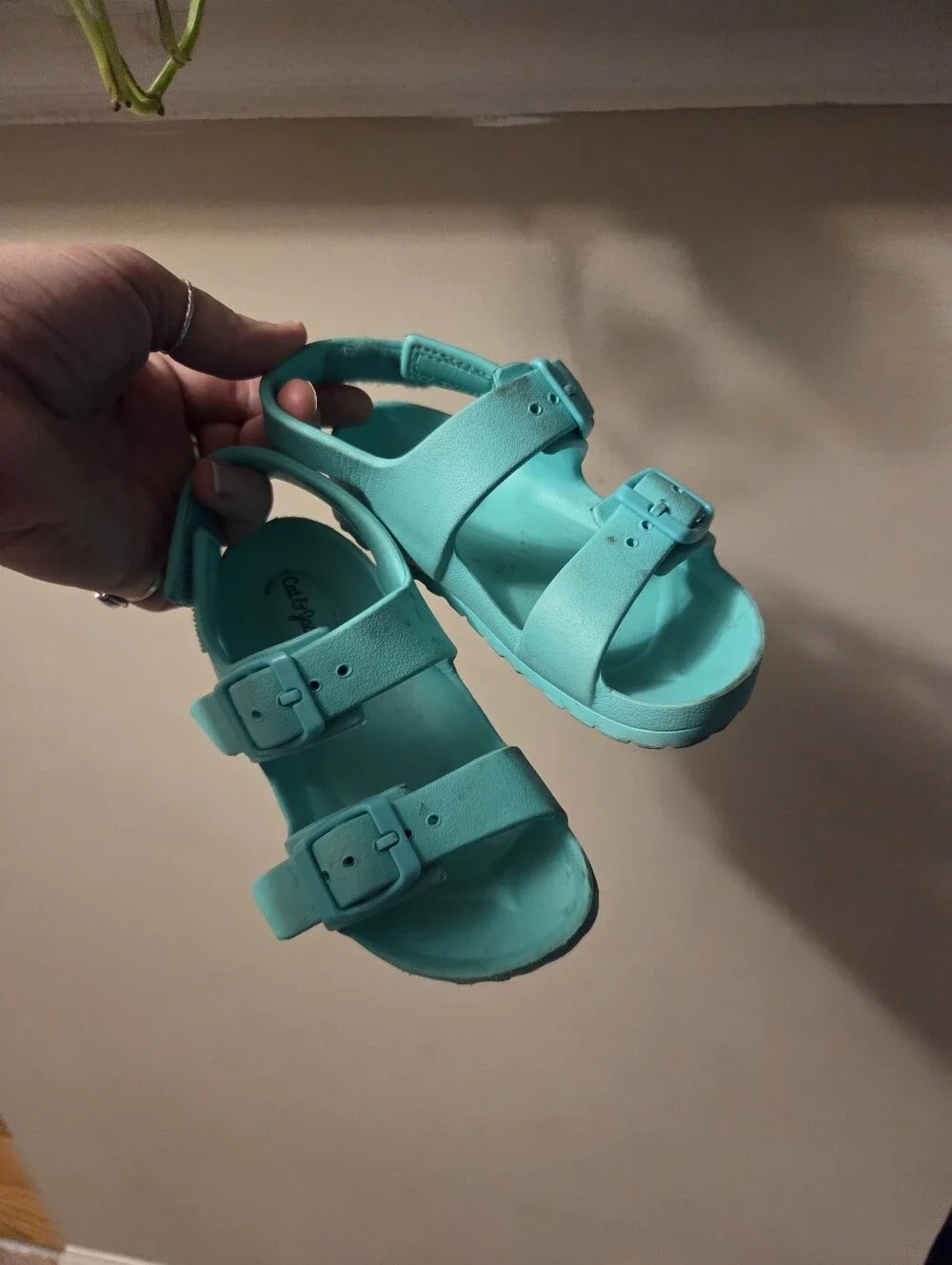Unisex toddler teal sandals with Velcro straps size 8